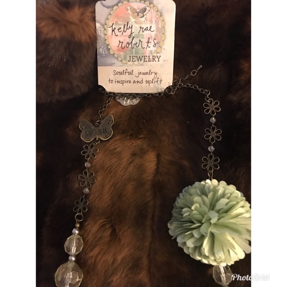 NEW KELLY RAE ROBERTS FLOWER&BUTTERFLY NECKLACE - Picture 3 of 8